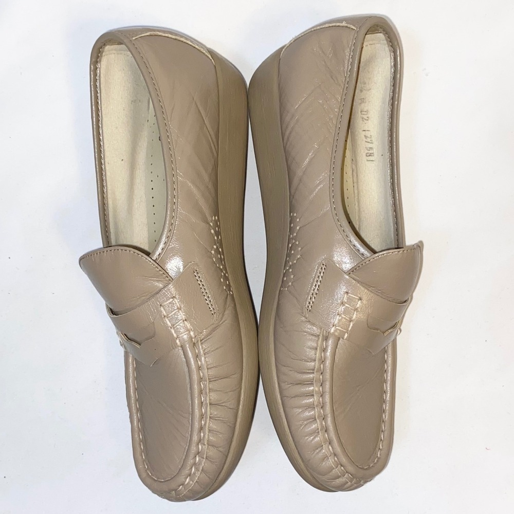 SAS Penny Loafers Womens 9.5 M Taupe Leather Handsewn Moccasin Made in USA - Picture 14 of 16
